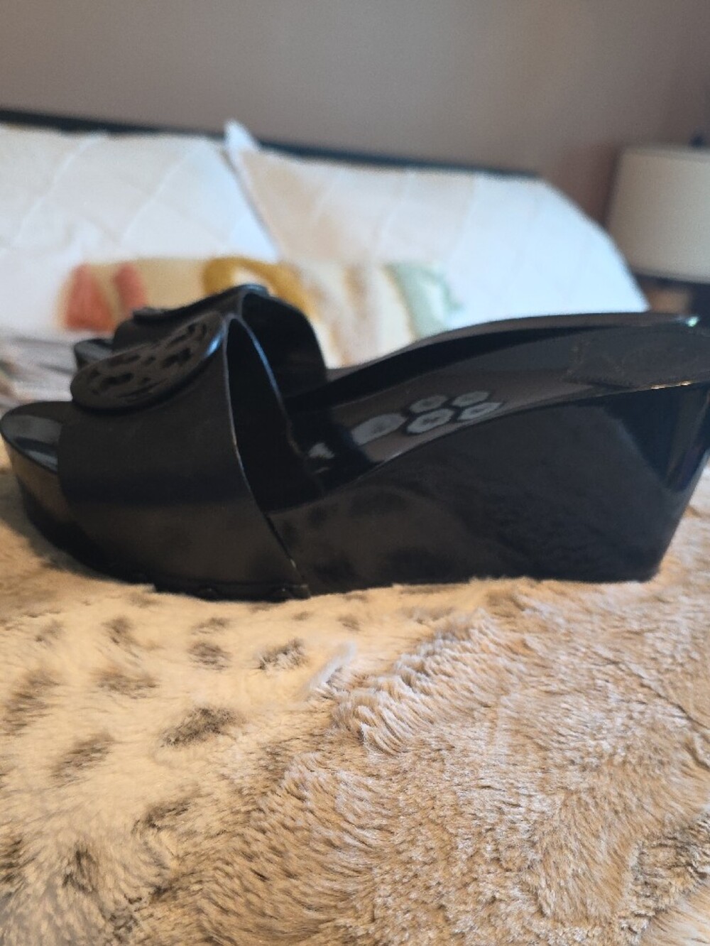 Tory Burch Black Patent Logo Wedge Slides - Picture 6 of 9